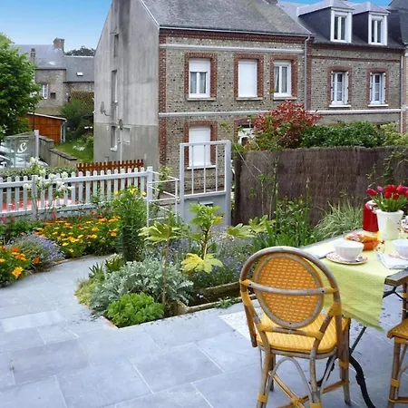 Holiday home Charming Home, Yport, 400m From The Sea